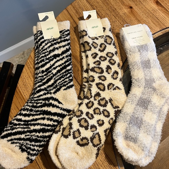 Women's Aerie/American Eagle Crew Socks - 3! Buy two get one free! NWT - Picture 8 of 9